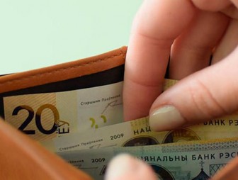 Lukashenko signs decree to raise pensions on 1 September