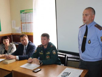 Вопросы безопасности обсудили на сельском сходе в Мальковичах