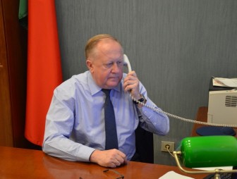 Член Президиума Совета Республики Виктор Лискович провел «прямую телефонную линию»