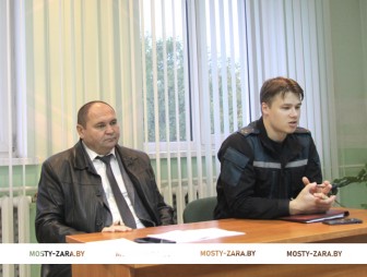 С трудовыми коллективами Мостовского филиала КУП «Гроднооблтопливо» и Мостовского участка почтовой связи встретилась группа заместителя председателя райисполкома Сергея Горошко