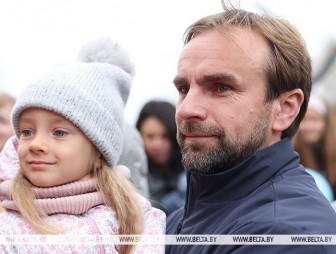 Какую поддержку государство оказывает отцам, рассказали в Минтруда