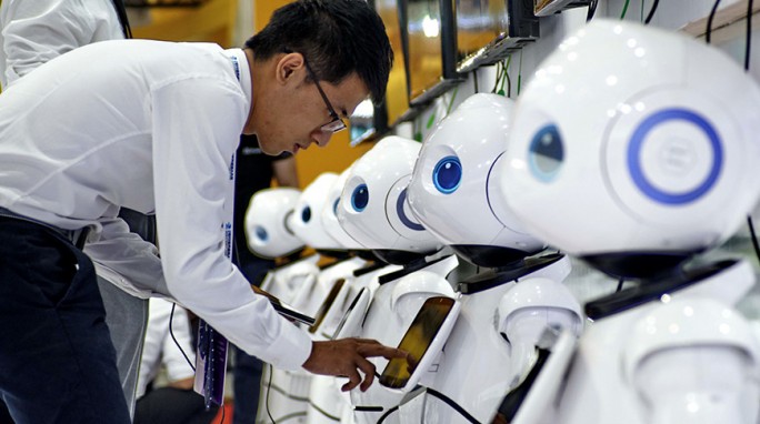 В Японии появились 'антиковидные роботы'
