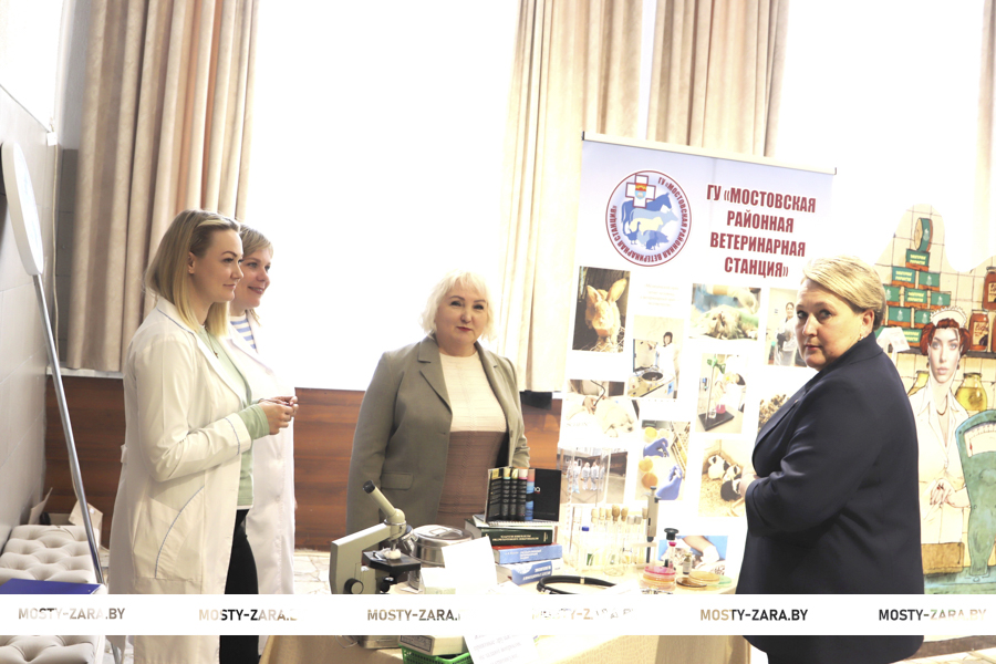 Наш край встречает Первомай! В Мостах состоялись торжественное собрание ...