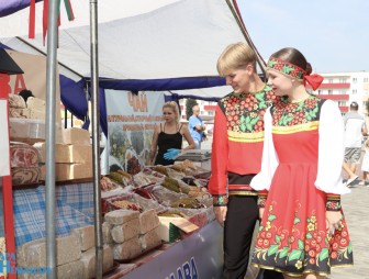 Мастера на все руки радовали мостовчан на празднике города-2024