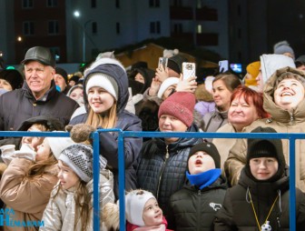 Зажжение новогодней иллюминации-2024