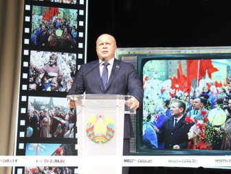 Праздник Весны и Труда 1 мая-2025