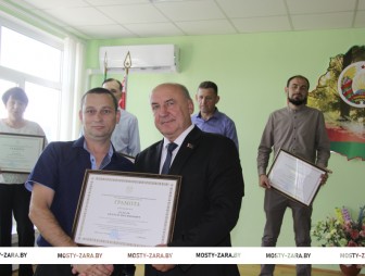 Коллектив ОАО «Мостовдрев» отметил свой профессиональный праздник
