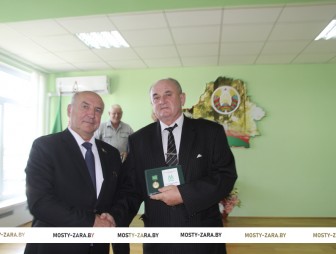Коллектив ОАО «Мостовдрев» отметил свой профессиональный праздник