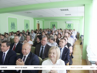 Коллектив ОАО «Мостовдрев» отметил свой профессиональный праздник