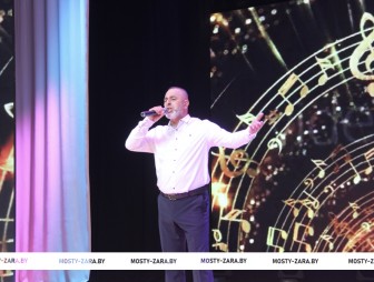 В Мостах открыли XV декаду «Золотой возраст»