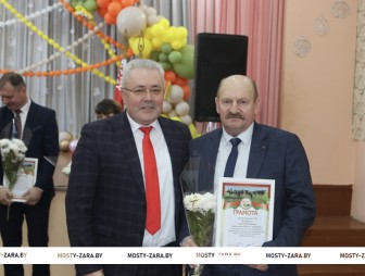 В ОАО «Черлёна» Мостовского района чествовали животноводов