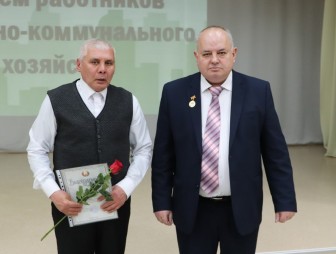 В Мостах чествовали лучших работников РУП ЖКХ