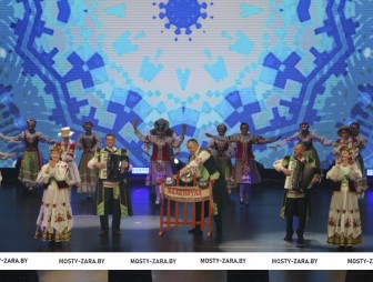 Своим трудом прославляют Мостовщину