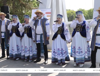 фестываль паэзіі “Масты сугучнасці”