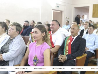Прославили малую родину. В ОАО «Черлёна» праздновали дожинки