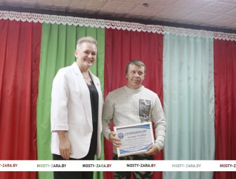 Хлеборобы КСУП «Озеранский» праздновали Дожинки