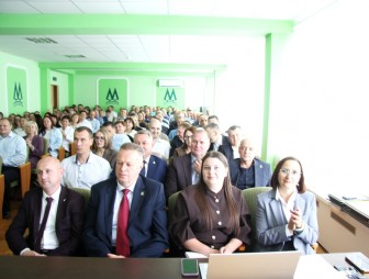 Награды, песни и цветы. Коллектив ОАО «Мостовдрев» отметил свой профессиональный праздник