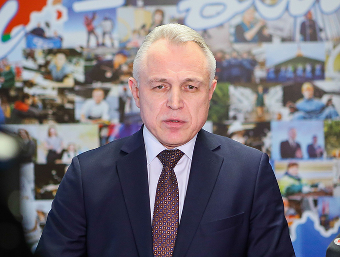 За обещаниями 'сладкой' жизни стоит реальная угроза хаоса и беспредела
