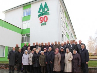 1 декабря  состоится  праздничное мероприятие, посвящённое  90-летию  ОАО «Мостовдрев»
