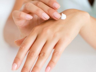 Шесть советов, чтобы сохранить молодость кожи рук