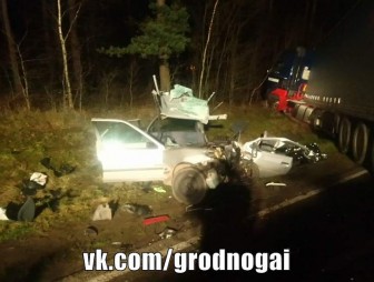 Смертельная авария возле Сморгони: автомобиль выехал на встречку и столкнулся с грузовиком