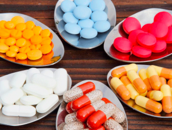 Лекарства из домашней аптечки, об опасности которых мы не подозреваем