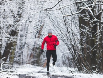 Сохранить форму и не потерять здоровье: как правильно тренироваться на улице зимой