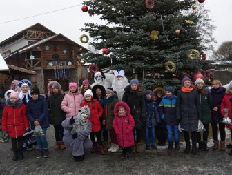 Верьте в чудеса и дарите добро