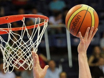 Только победа: мостовчане проявили упорство и спортивный азарт в соревнованиях по баскетболу