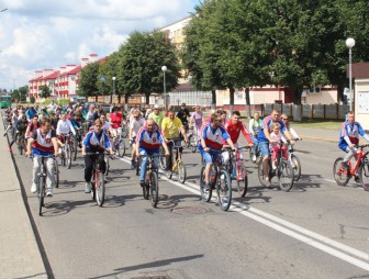 Здоровый марафон для каждого: в Мостах состоялся культурно-спортивный праздник