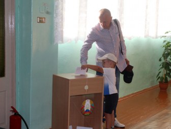 Избиратели Мостовщины делают свой выбор