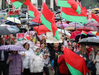 Митинги в поддержку мира и спокойствия в Беларуси сегодня проходят по всей стране