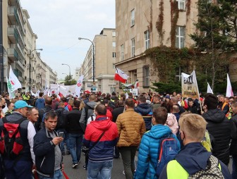 Массовые акции протеста фермеров проходят в Польше - заблокированы десятки дорог