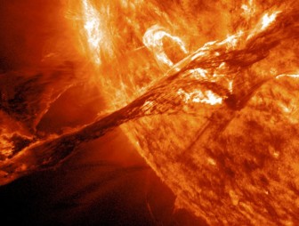«Начинается новый солнечный максимум»: чем опасны магнитные бури?