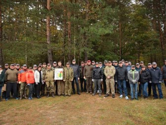 За десять лет акция 'Чистый лес' объединила более 100 000 жителей региона. К масштабной инициативе сегодня присоединился председатель облисполкома Владимир Караник