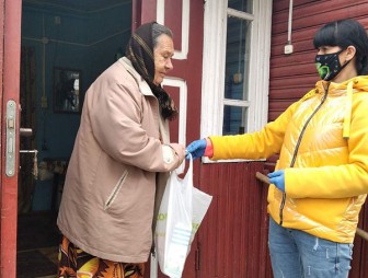 Помощь с доставкой на дом. В ЦСОН Мостовского района действует алгоритм доставки пожилым людям продуктов и медикаментов