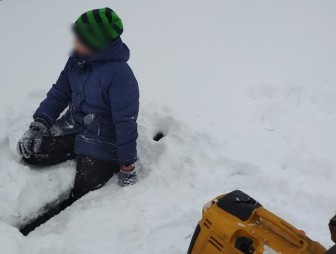 В Гродно ребенок застрял ногой между морскими контейнерами