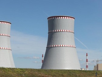 На втором энергоблоке БелАЭС началась загрузка имитаторов тепловыделяющих сборок в корпус реактора