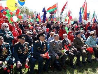 Торжественный митинг и церемония возложения венков состоялись в Гродно на Кургане Славы
