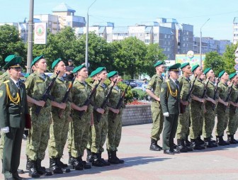 Более 100 солдат Гродненской погрангруппы присягнули на верность Родине