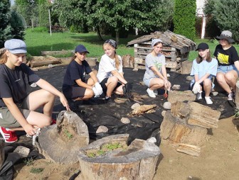 Лето с пользой провели юноши и девушки Мостовщины, работающие в эколого-биологическом центре
