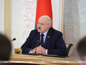 Александр Лукашенко: несмотря на мое негативное и жесткое отношение к напряжению людей, вакцинироваться нужно