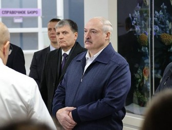 Александром Лукашенко об онкопомощи в Беларуси: система выстроена, для меня это важно