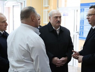 Александр Лукашенко: врачи должны стать локомотивом по зарплатам среди бюджетников, за ними подтянем и учителей