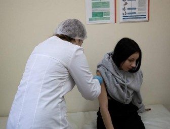 В Гродно в ближайшие дни планируется привить против коронавирусной инфекции более тысячи детей и подростков