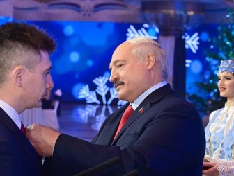 Александр Лукашенко в кадре и за кадром: какой он? Ветеран пула Первого о работе рядом с Президентом