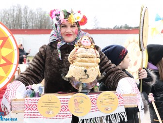 Блинные канапе, блинные мешочки с начинкой и блинный домик. Мостовчан приглашают поучаствовать в районном смотре-конкурсе «Блинные фантазии»