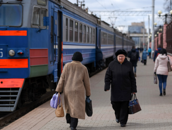 Для пенсионеров с 1 мая снизят стоимость проезда в электричках и пригородных автобусах