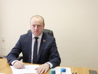 Депутат Палаты представителей Павел Михалюк провёл приём граждан в Мостах