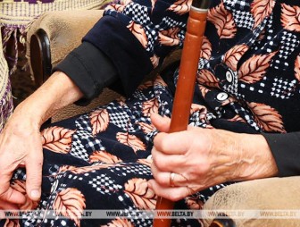 Уход и заботу зимой обеспечили соцработники 1153 одиноким пожилым людям в Гродненской области